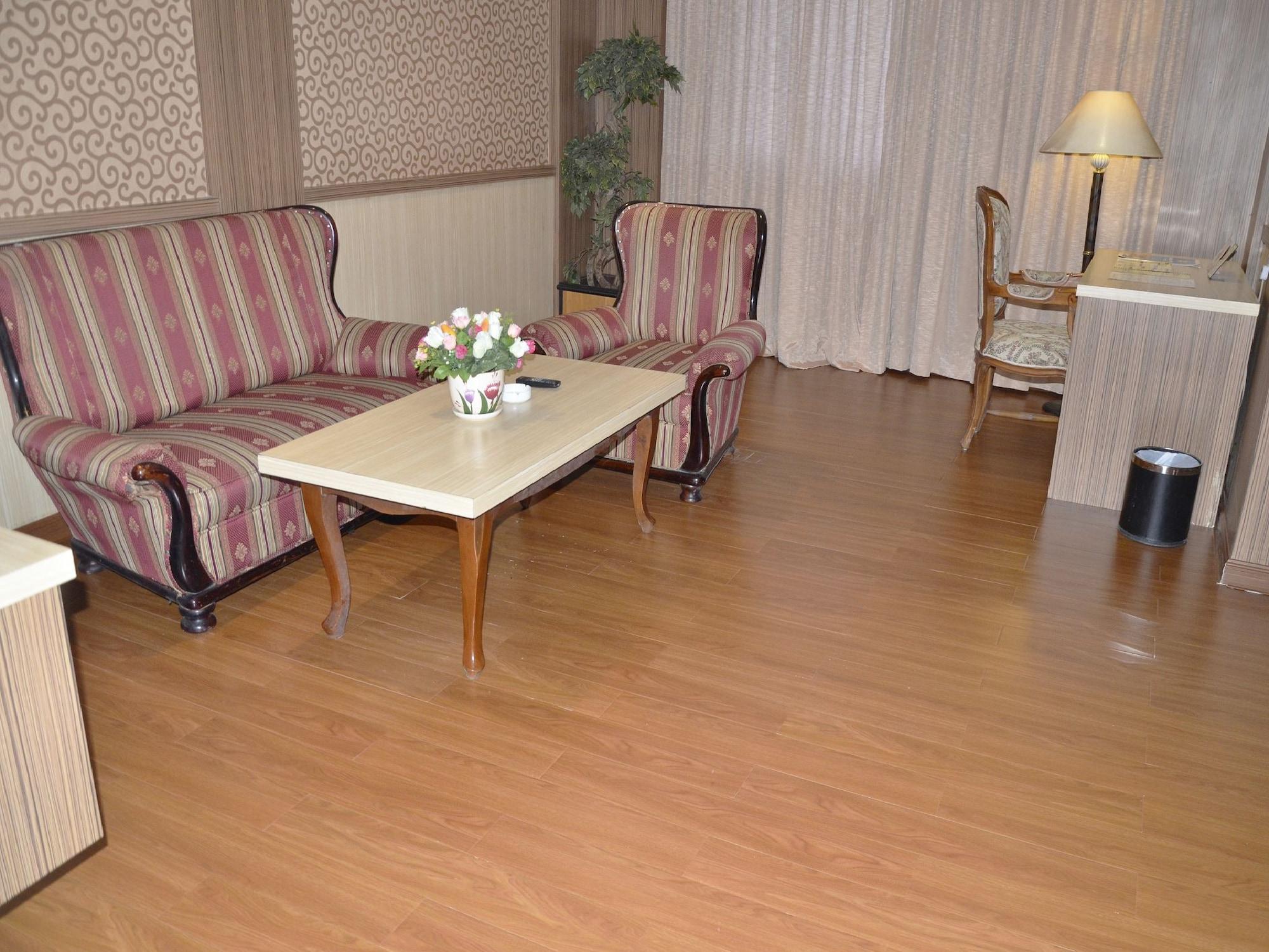 Formosa Hotel Batam Экстерьер фото