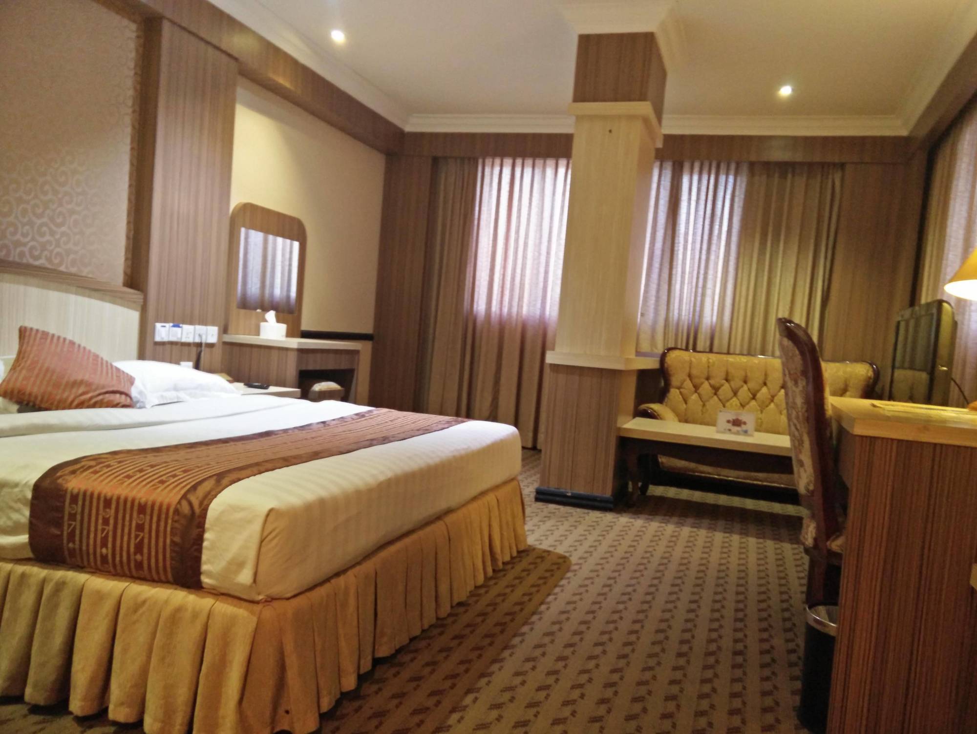 Formosa Hotel Batam Экстерьер фото